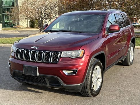 Used 2018 Jeep Grand Cherokee Laredo image 20