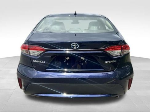 Used 2021 Toyota Corolla LE w/ Carpet Mat Package (TMS) FWD image 4