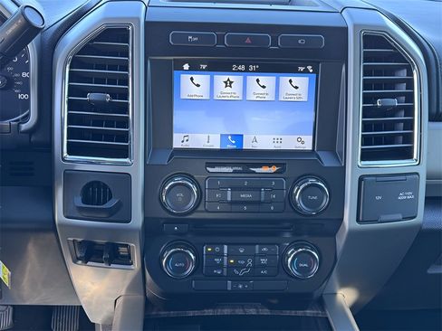 Used 2017 Ford F350 Lariat image 7