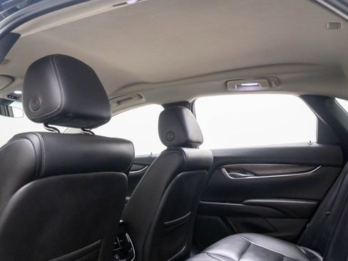 Used 2019 Cadillac XTS Luxury image 18