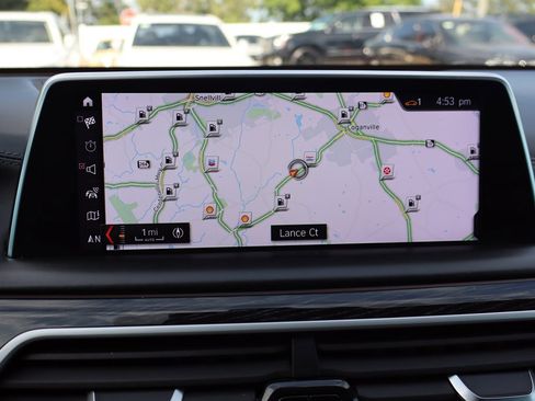 Used 2018 BMW 750i xDrive AWD/4WD image 25