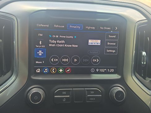 Used 2020 Chevrolet Silverado 1500 RST w/ Texas Edition AWD/4WD image 16