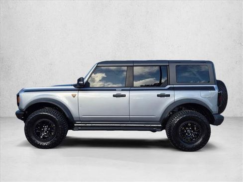 Certified 2023 Ford Bronco Badlands w/ Sasquatch Package AWD/4WD image 8