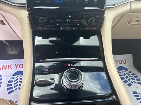 Used 2023 Jeep Grand Cherokee L Limited AWD/4WD image 24