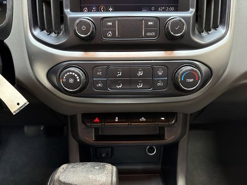 Used 2019 Chevrolet Colorado LT image 18