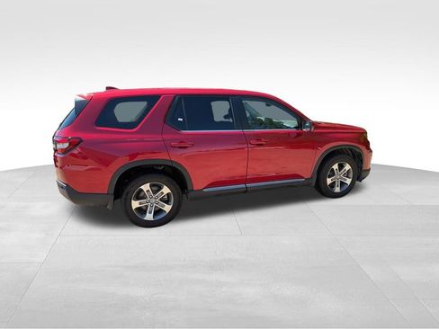 Used 2025 Honda Pilot EX-L image 12