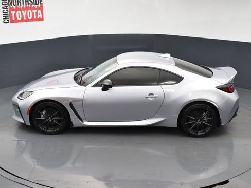 Used 2024 Toyota GR86 Premium RWD image 19