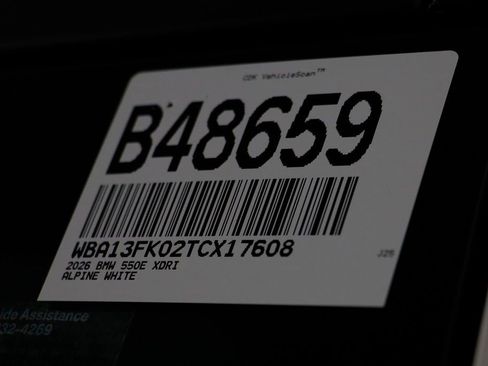 New 2026 BMW 550e xDrive w/ Premium Package image 25