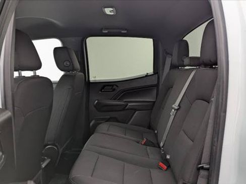 Used 2023 Chevrolet Colorado W/T RWD image 17