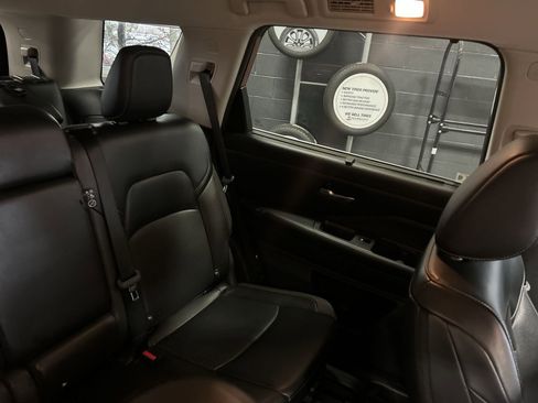 Certified 2023 Nissan Pathfinder SL AWD/4WD image 7