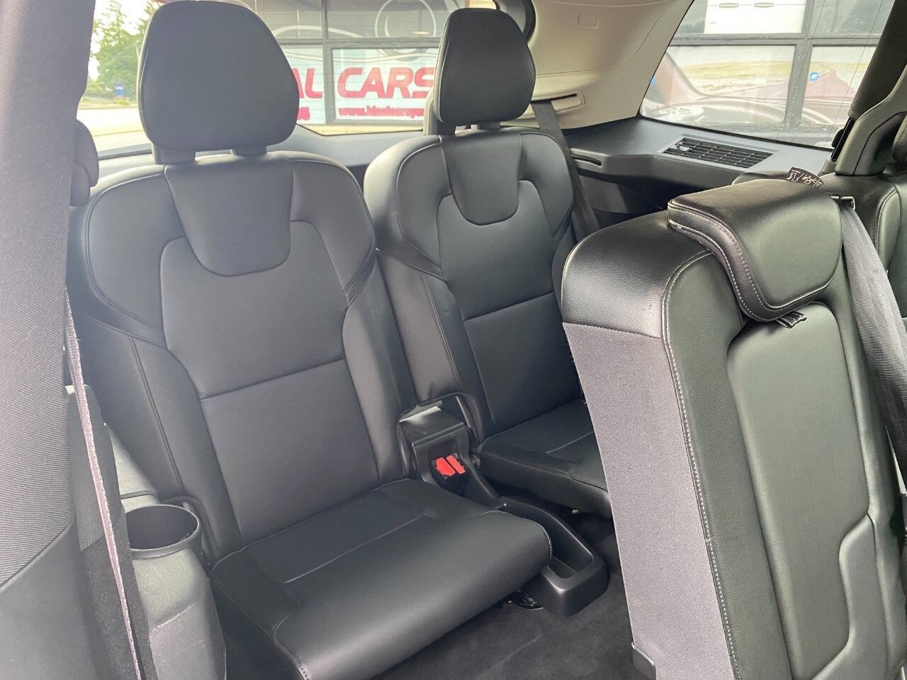 Used 2019 Volvo XC90 T5 Momentum w/ Protection Package Premier AWD/4WD image 27