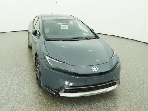 New 2026 Toyota Prius Plug-In Hybrid FWD image 11