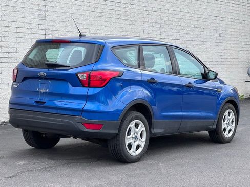 Used 2019 Ford Escape S image 4