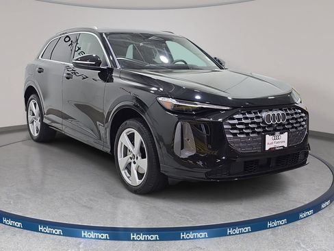 Used 2025 Audi Q5 Premium Plus w/ Premium Plus AWD/4WD image 4