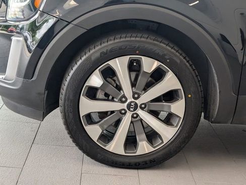 Used 2021 Kia Telluride S image 4