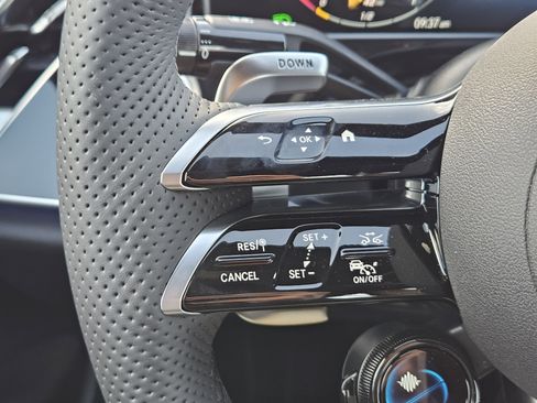 New 2026 Mercedes-Benz E 53 AMG e 4MATIC Sedan image 27