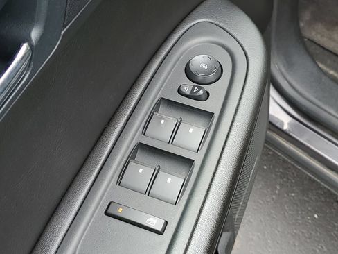 Used 2016 Chevrolet Traverse LT AWD/4WD image 19