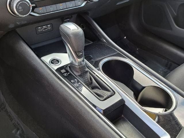 Used 2024 Nissan Altima 2.5 SV FWD image 13
