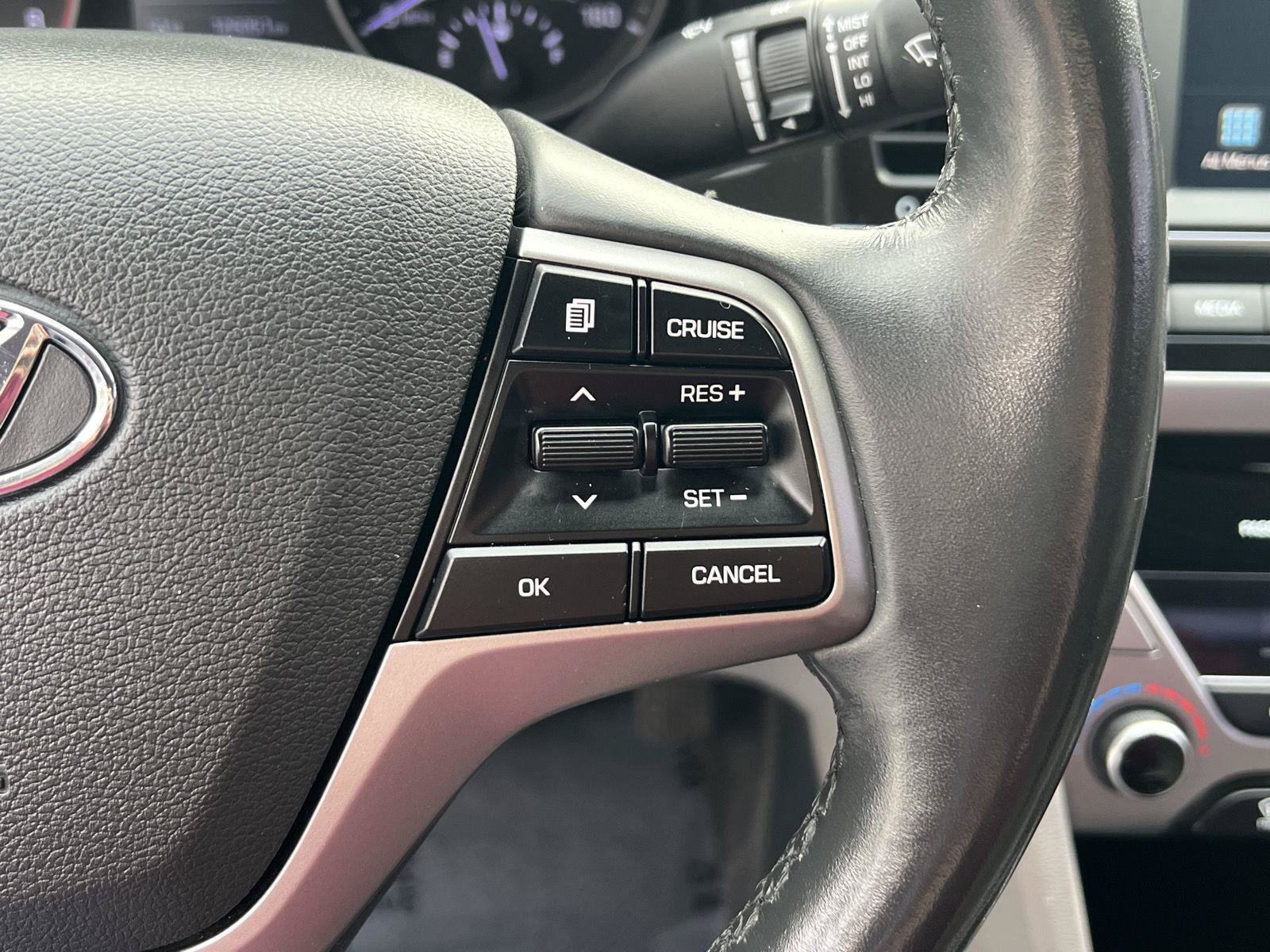 Used 2018 Hyundai Elantra Limited w/ Cargo Package FWD image 29