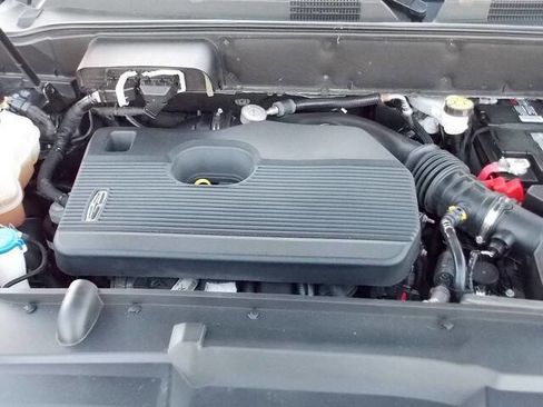 Used 2021 Lincoln Nautilus Reserve image 24