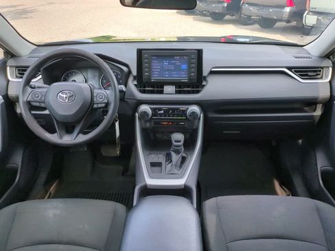 Used 2021 Toyota RAV4 LE FWD image 14