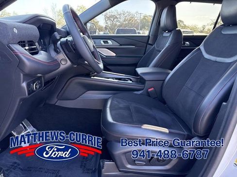 Used 2025 Ford Explorer ST AWD/4WD image 8