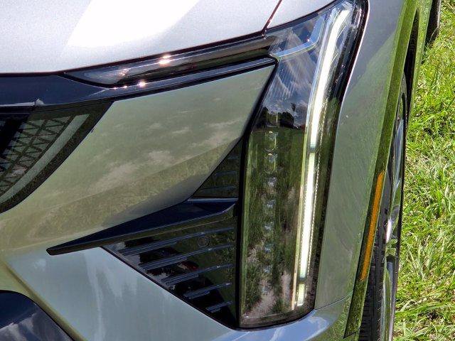 New 2027 Cadillac Optiq Premium Sport RWD image 10