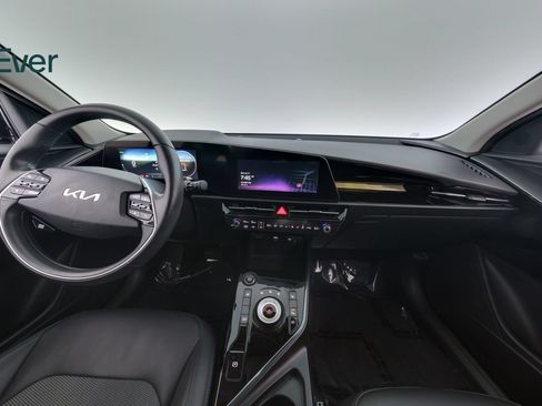 Used 2024 Kia Niro Wind FWD image 26