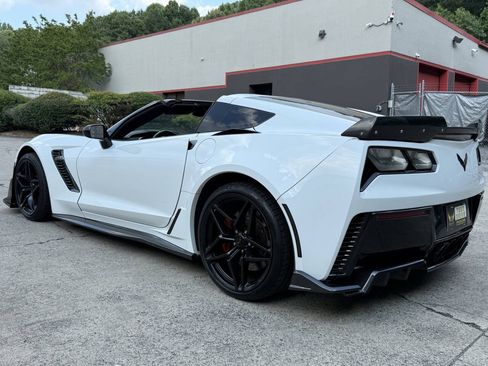Used 2016 Chevrolet Corvette Z06 RWD image 32