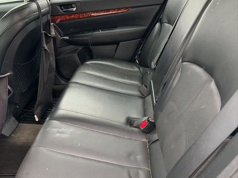 Used 2011 Subaru Legacy 2.5i Limited image 13