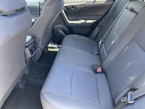 Used 2025 Toyota RAV4 LE AWD/4WD image 19