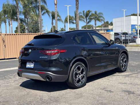 Used 2023 Alfa Romeo Stelvio Ti AWD/4WD image 27