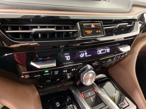 Used 2023 Acura MDX SH-AWD w/ Technology Package image 34