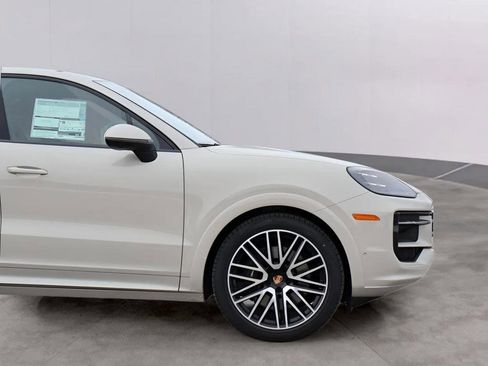 New 2026 Porsche Cayenne Coupe image 10