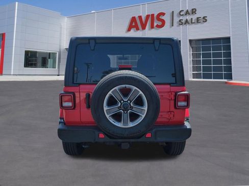Used 2023 Jeep Wrangler Unlimited Sahara w/ Cold Weather Group AWD/4WD image 7