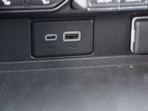 Used 2023 Chevrolet Suburban RST w/ Luxury Package image 15