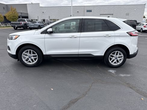 Used 2022 Ford Edge SEL image 3