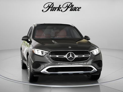 Used 2026 Mercedes-Benz GLC 300 4MATIC image 9