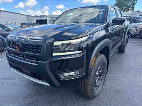 New 2026 Nissan Frontier PRO-4X w/ Pro Premium Package AWD/4WD image 9