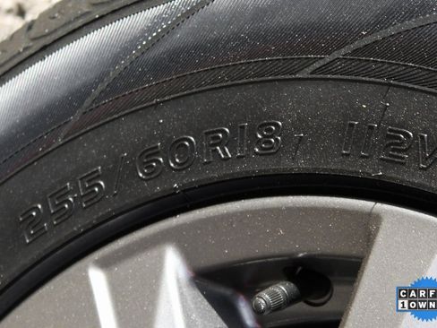 Used 2024 Nissan Pathfinder S image 45