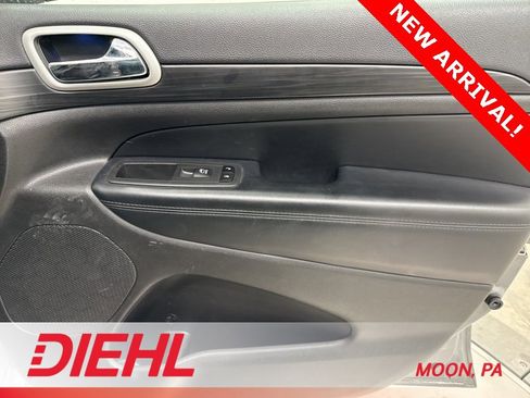 Certified 2021 Jeep Grand Cherokee Laredo X image 13