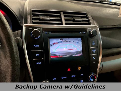 Used 2015 Toyota Camry LE FWD image 13