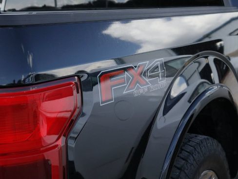 Used 2018 Ford F150 Lariat w/ Equipment Group 502A Luxury AWD/4WD image 8