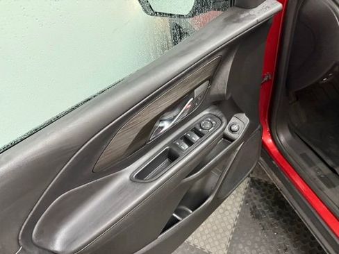 Certified 2023 GMC Terrain SLE w/ Driver Convenience Package image 18