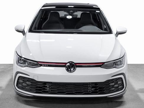 Used 2022 Volkswagen GTI SE image 4