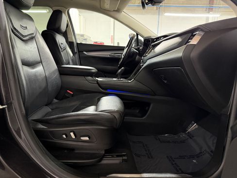 Used 2018 Cadillac XT5 Luxury w/ Driver Awareness Package FWD image 30