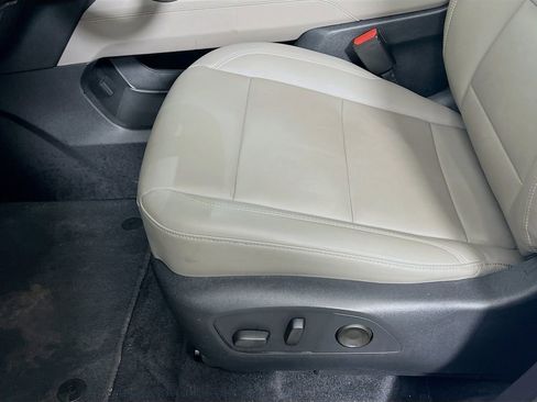 Used 2024 GMC Acadia Elevation image 20