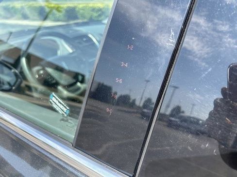 Used 2019 Lincoln Nautilus Reserve image 11