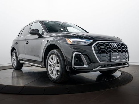 Certified 2023 Audi Q5 2.0T Premium w/ Convenience Package AWD/4WD image 1