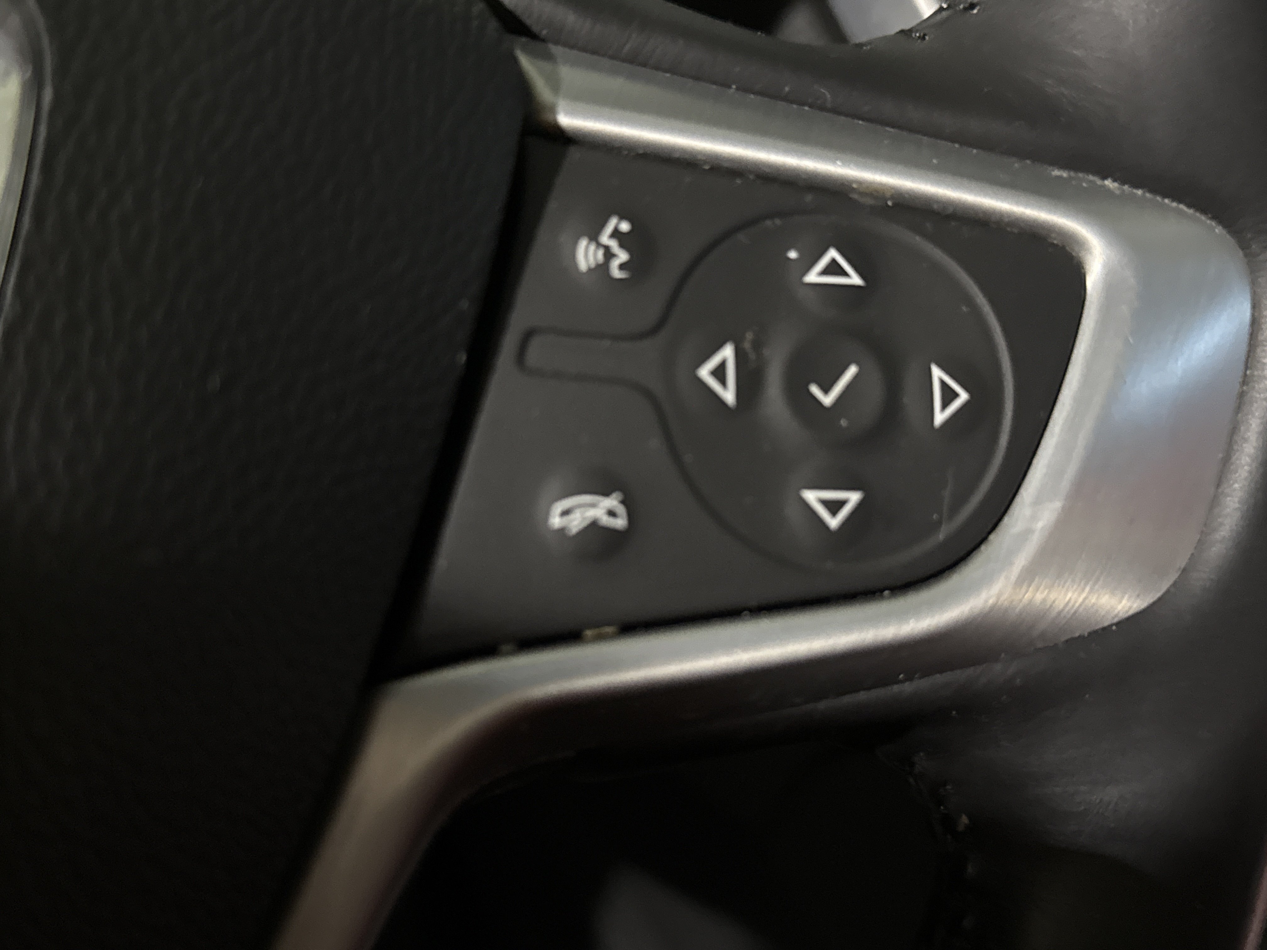 Used 2018 GMC Acadia SLE AWD/4WD image 15